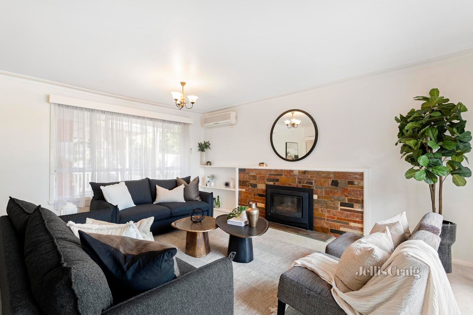 114 Belmont Road East, Croydon South image 2