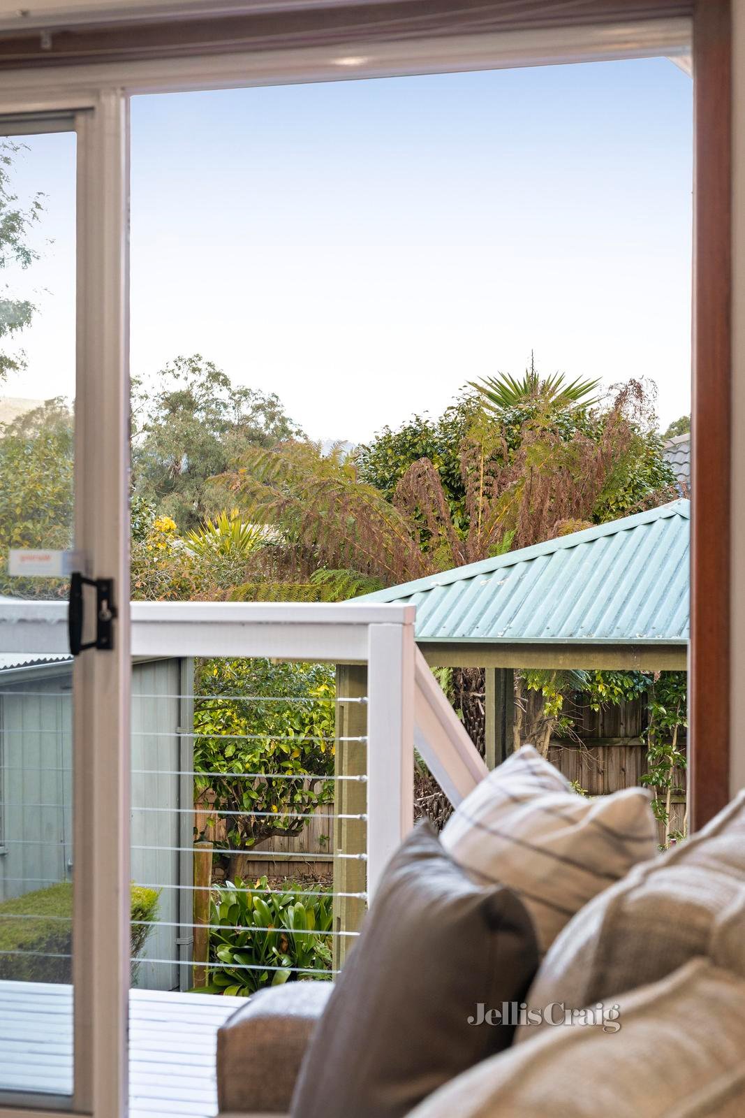 114 Belmont Road East, Croydon South image 5