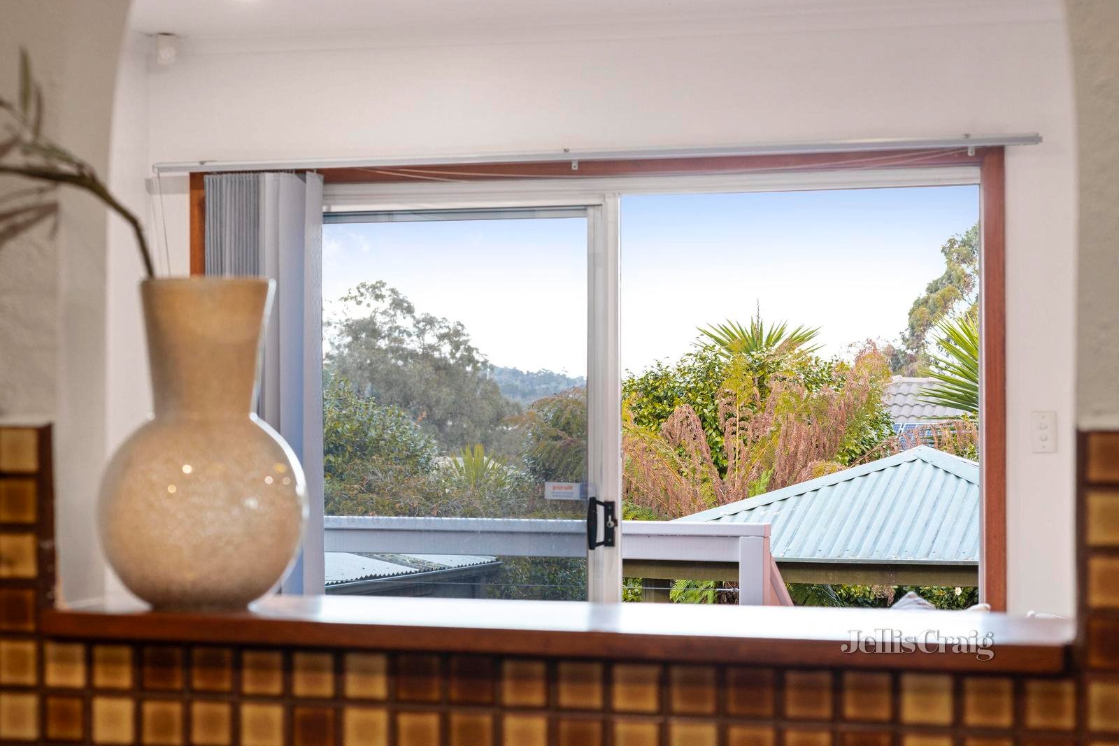 114 Belmont Road East, Croydon South image 8