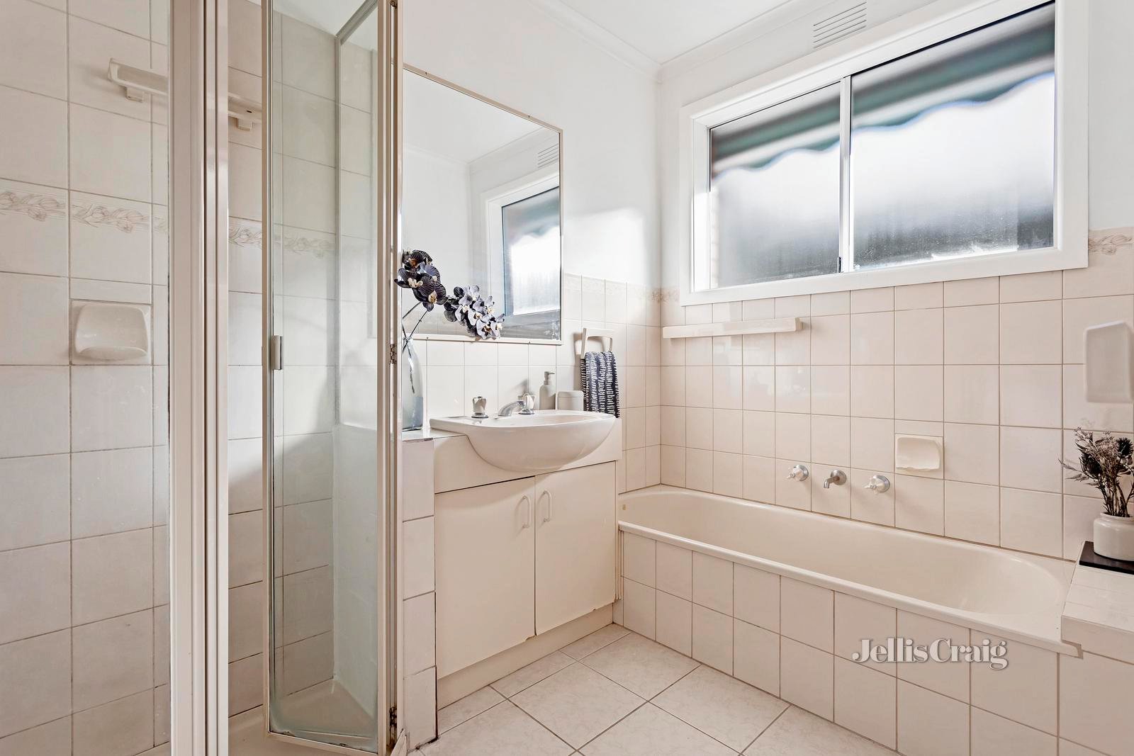 114 Belmont Road East, Croydon South image 10