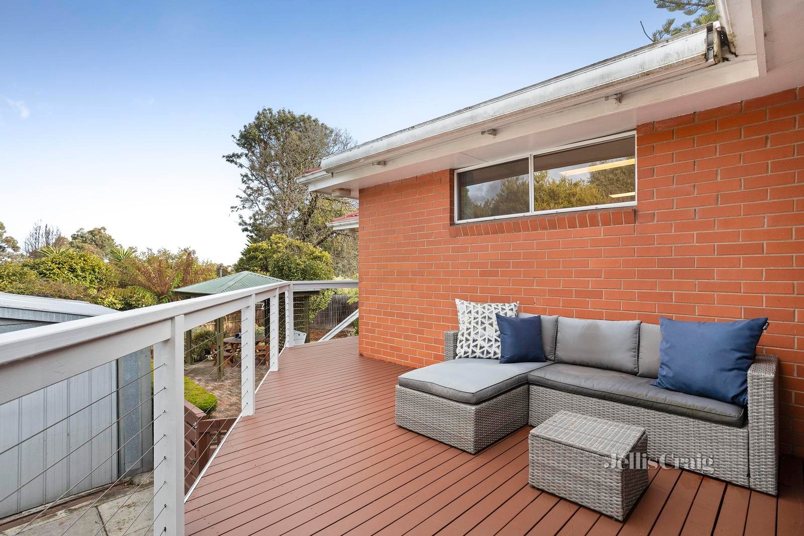 114 Belmont Road East, Croydon South image 12