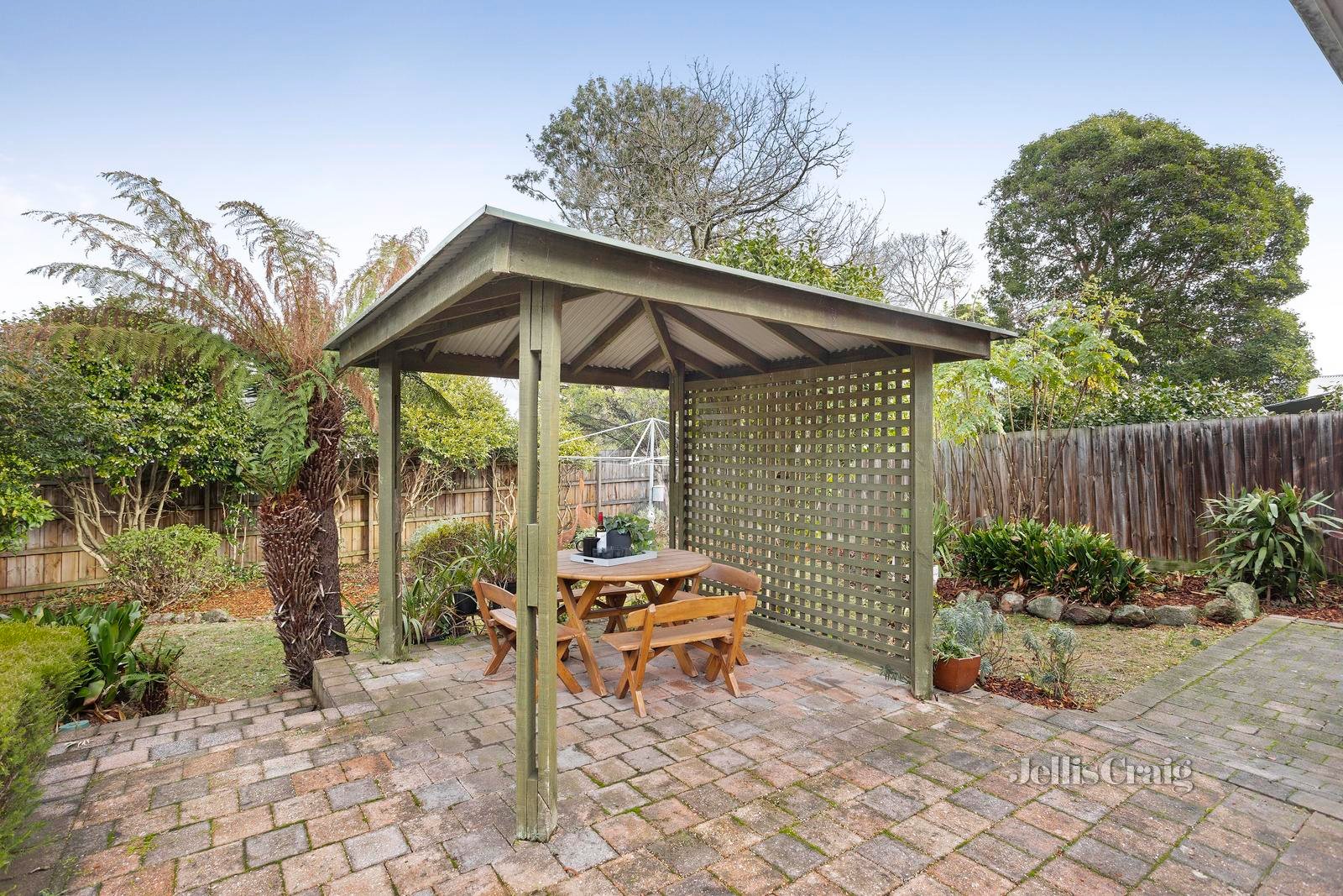 114 Belmont Road East, Croydon South image 13