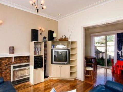 1/14 Churinga Avenue, Mitcham image 2