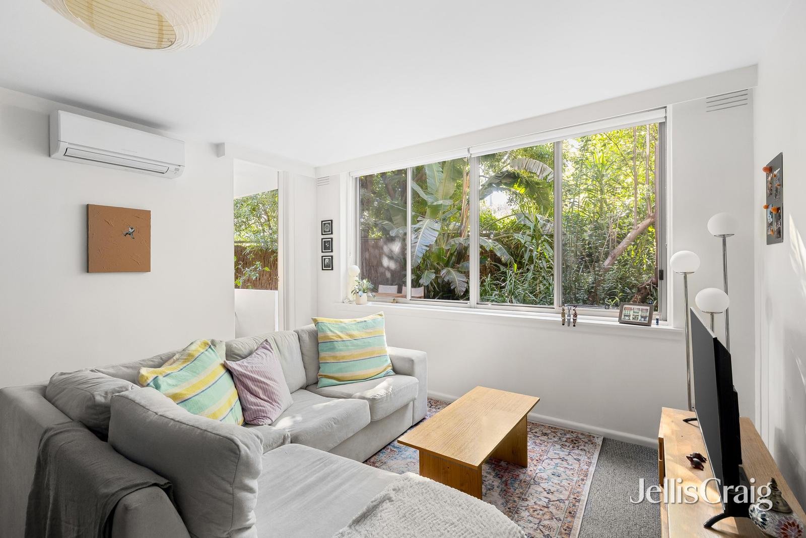 1/14 Creswick Street, Hawthorn image 3