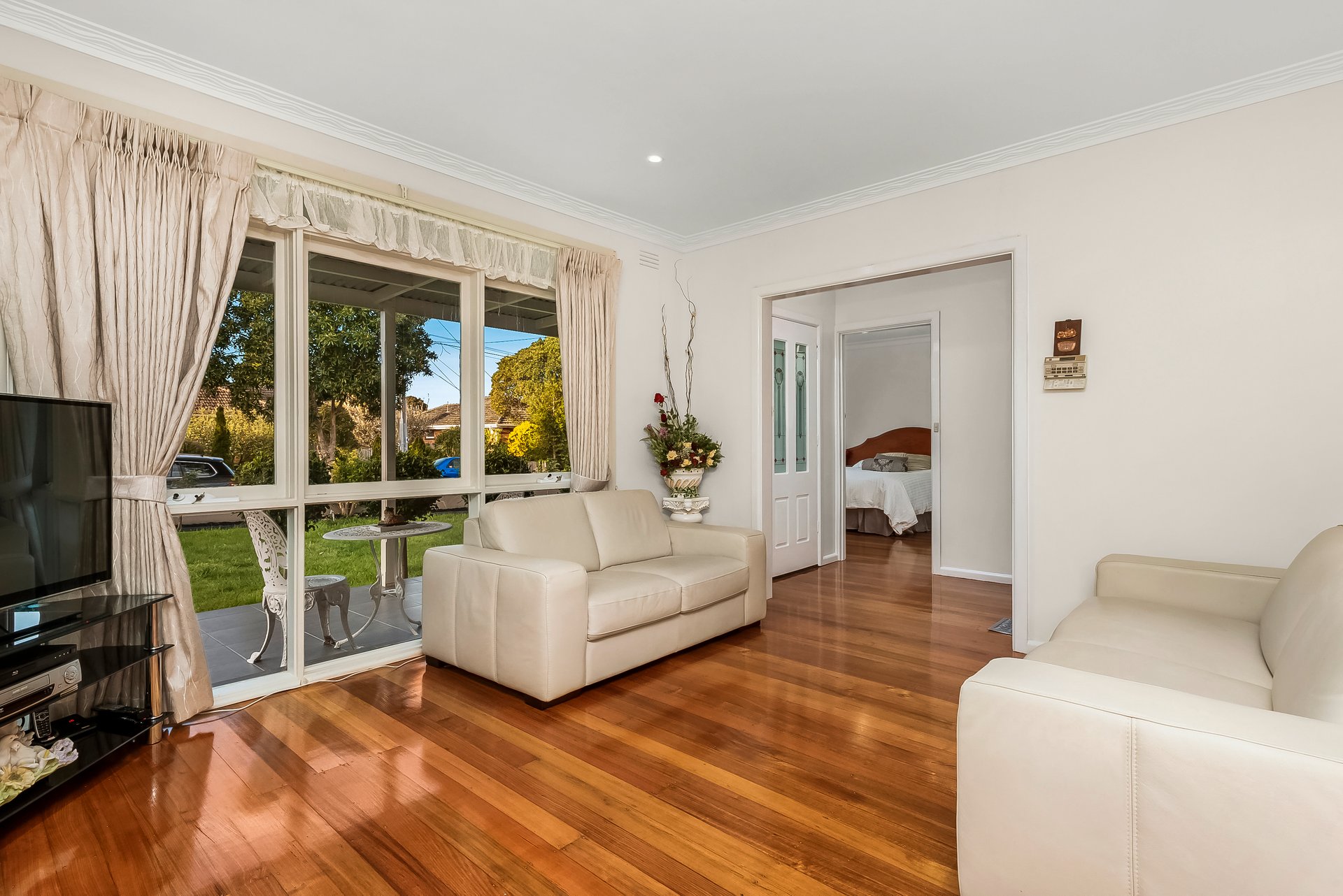 1/14 Delmore Crescent, Glen Waverley image 3