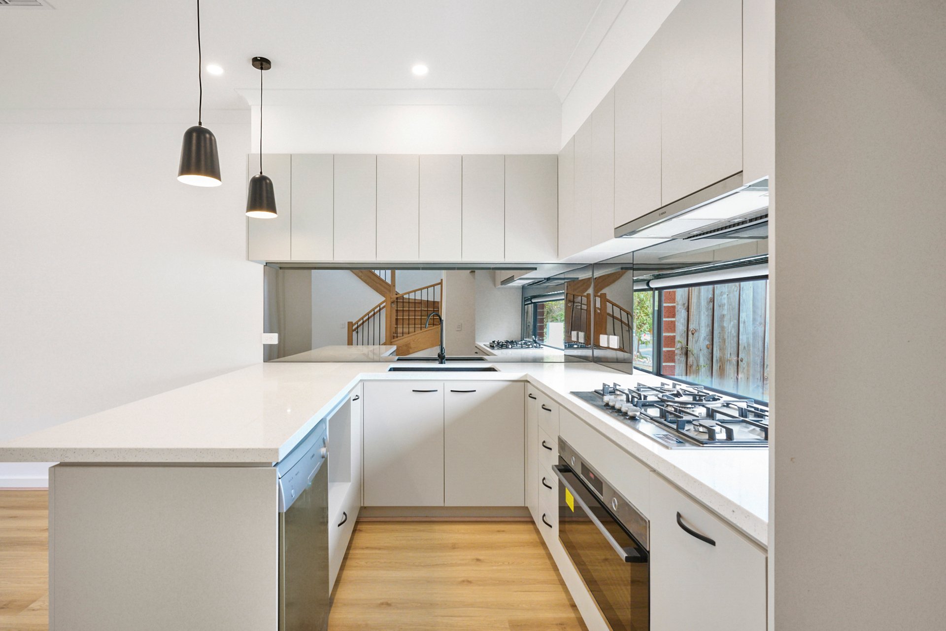 1/14 Diane Crescent, Mooroolbark image 1