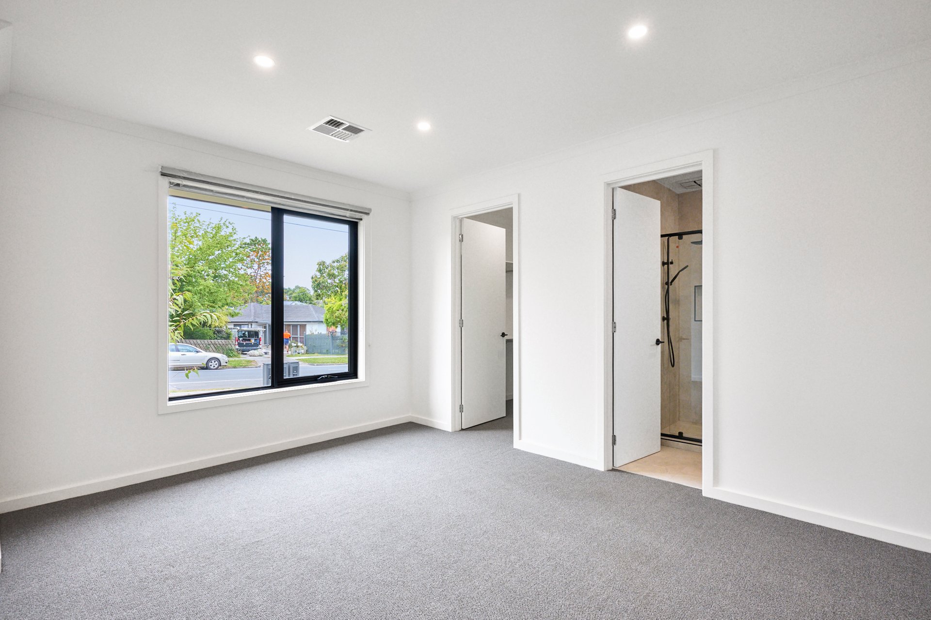 1/14 Diane Crescent, Mooroolbark image 5