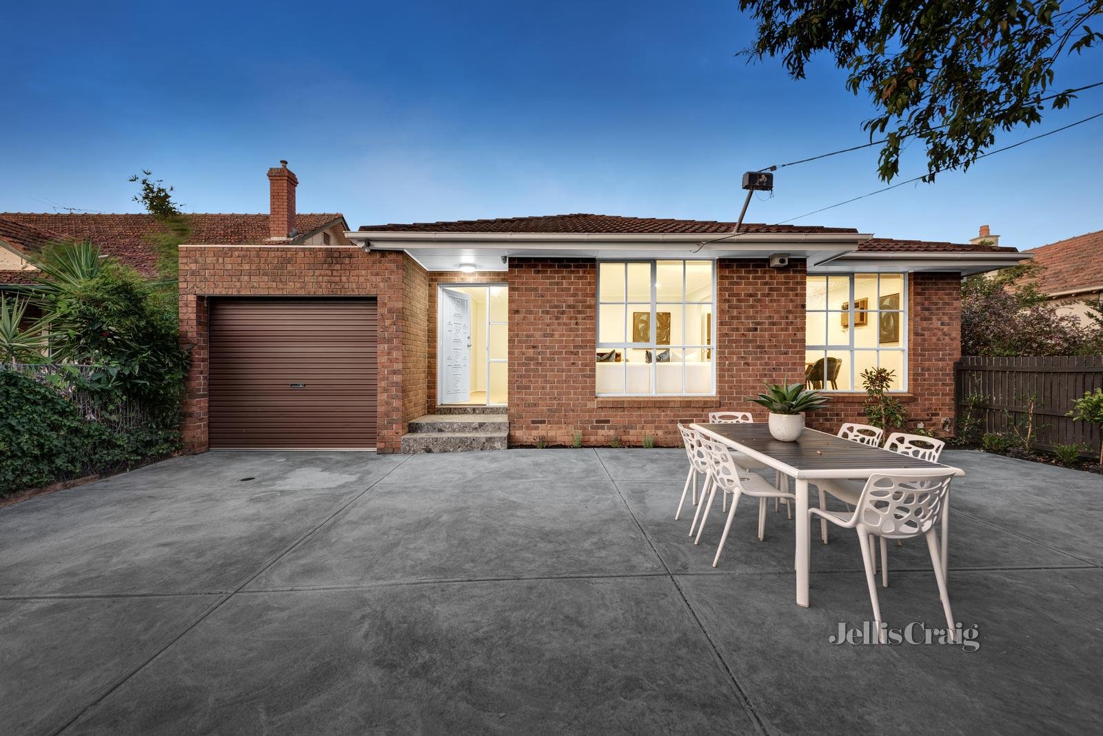 1/14 Foster Avenue, Glen Huntly image 1