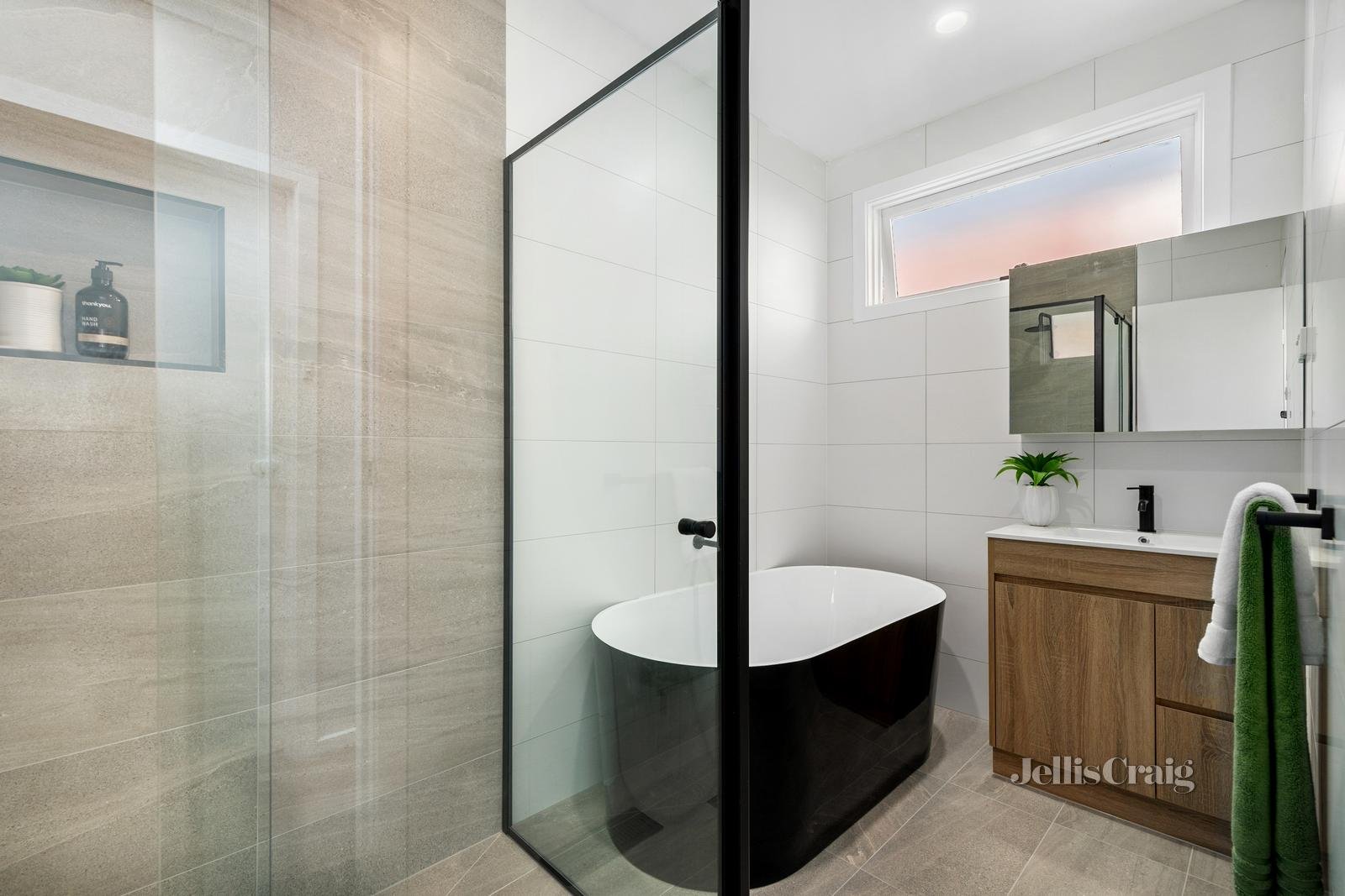 1/14 Foster Avenue, Glen Huntly image 11