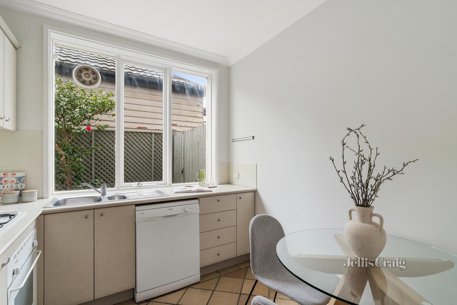 1/14 Highbury Grove, Prahran image 4