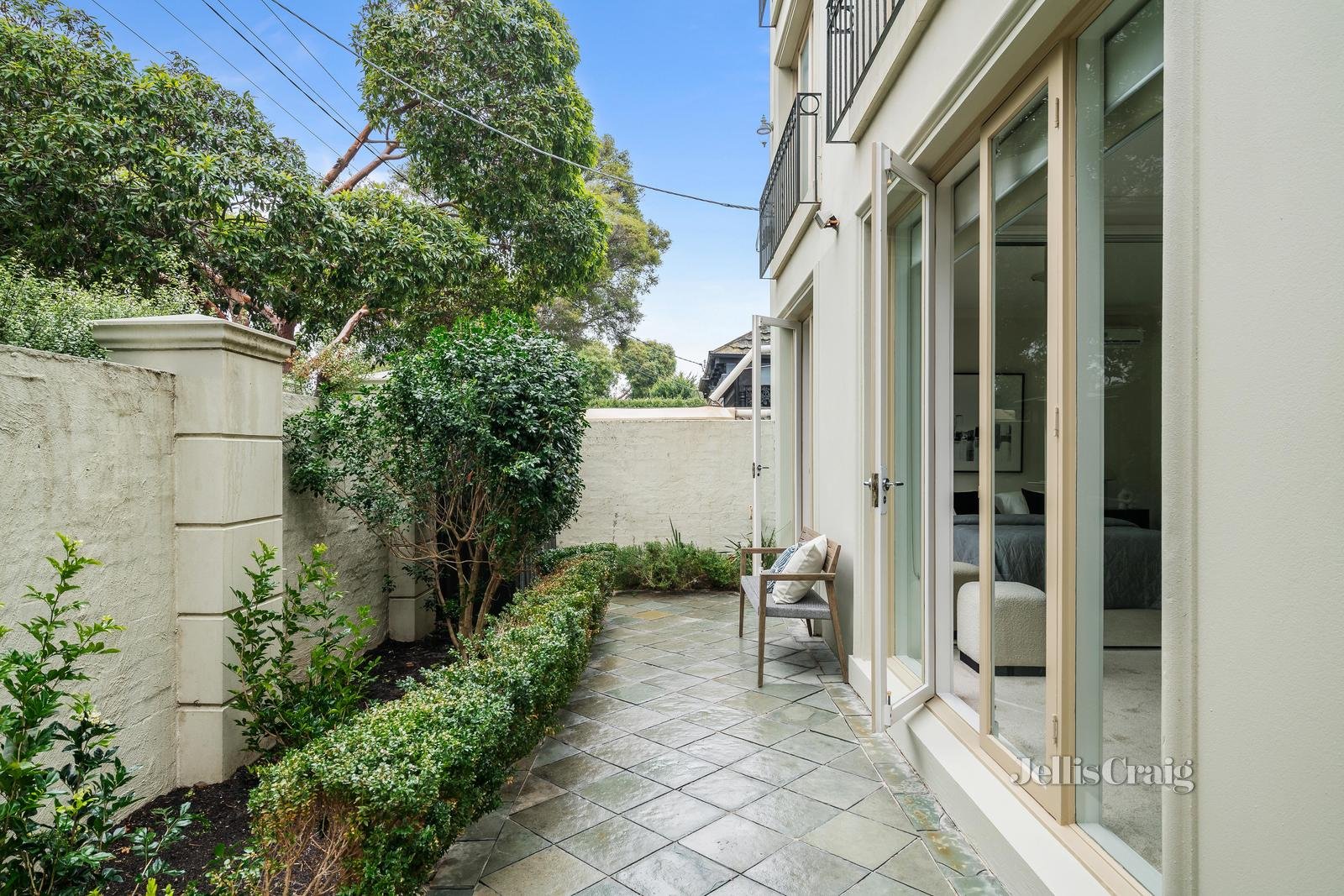 1/14 Highbury Grove, Prahran image 8