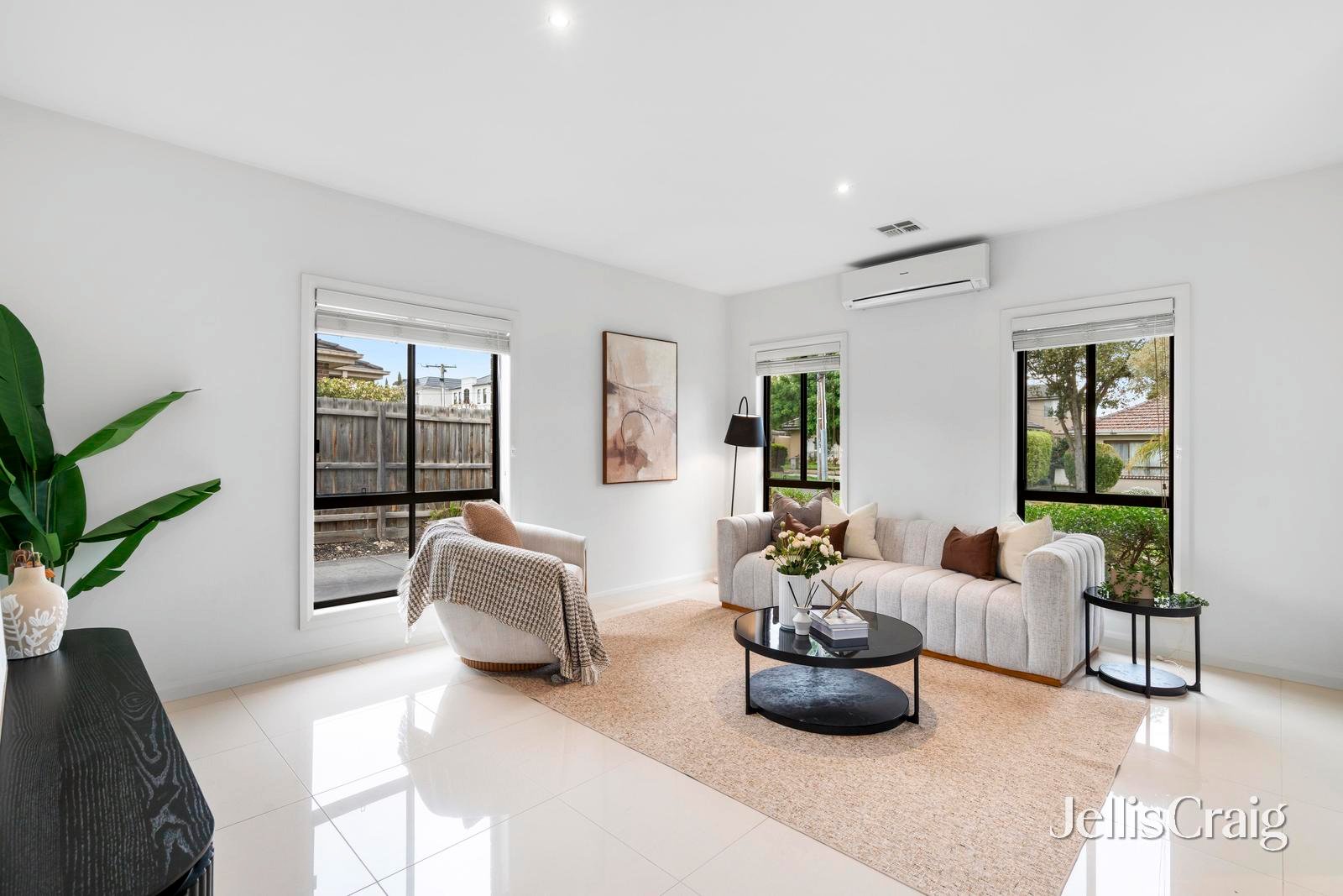 1/14 Huxtable Street, Mount&nbsp;Waverley image 2