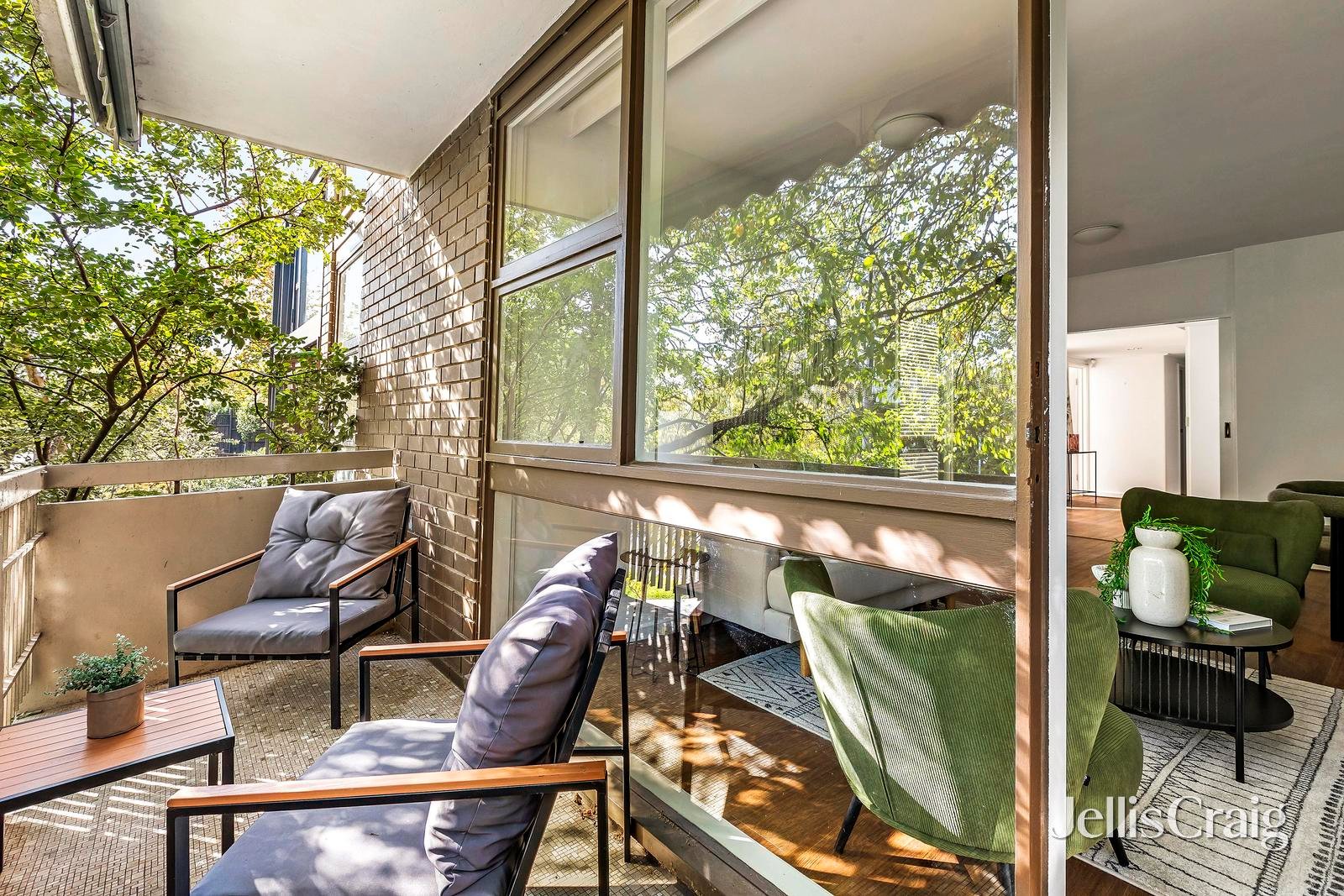 1/14 Lansell Road, Toorak image 2