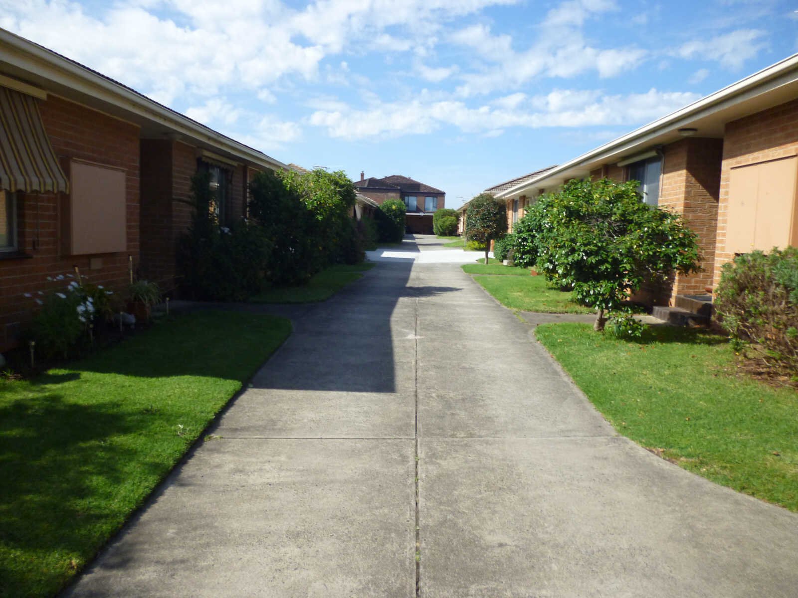 11/4 Latona Street Mentone