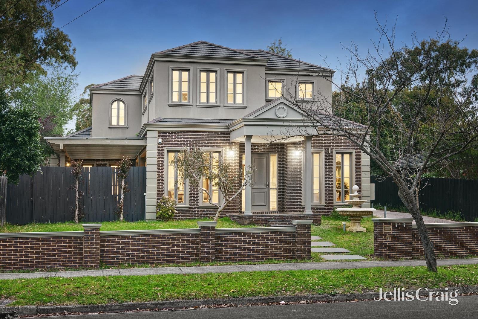 1/14 Lindwall Street, Glen Waverley image 1