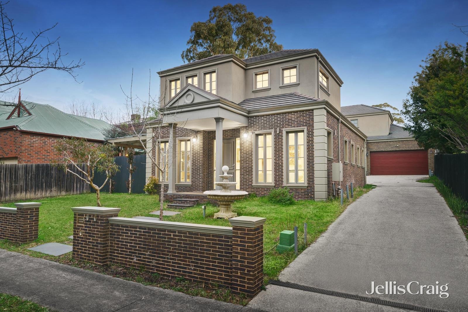 1/14 Lindwall Street, Glen Waverley image 2