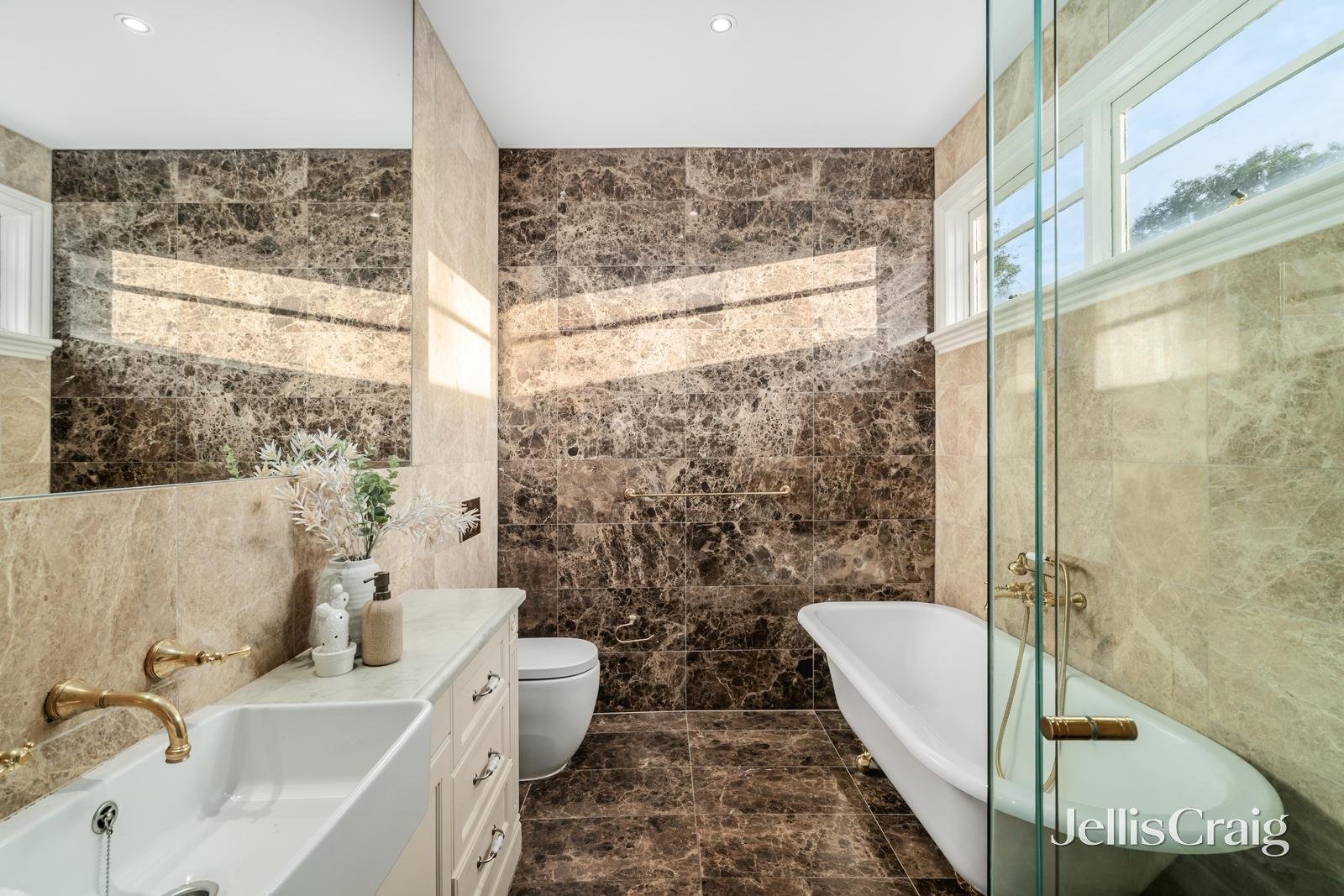 1/14 Lindwall Street, Glen Waverley image 9