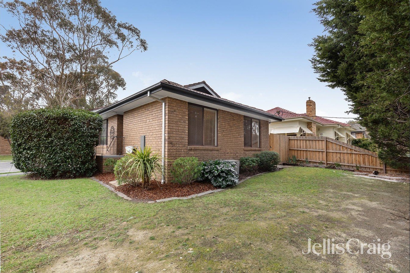 1/14 Looker Road, Montmorency image 1