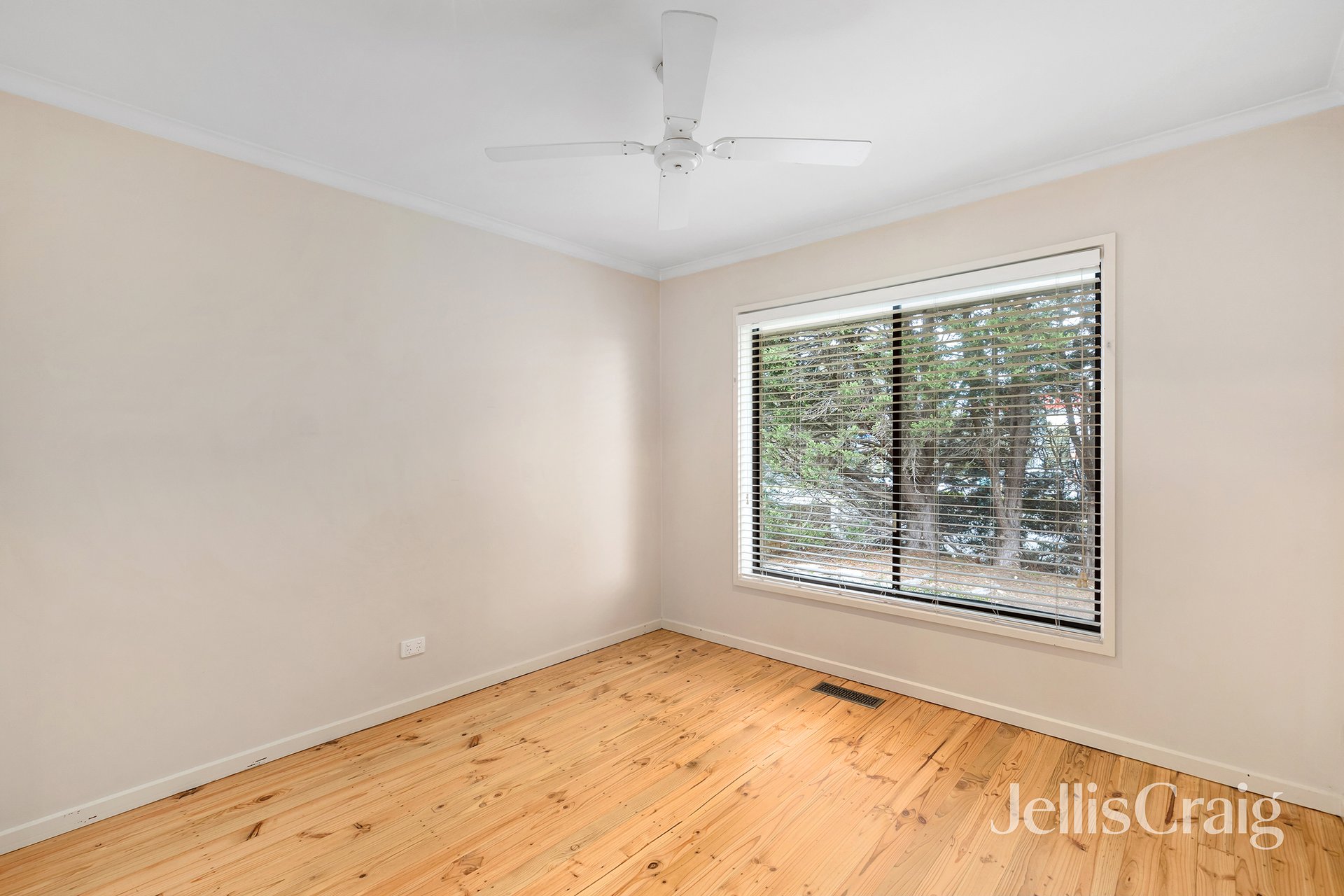 1/14 Looker Road, Montmorency image 6