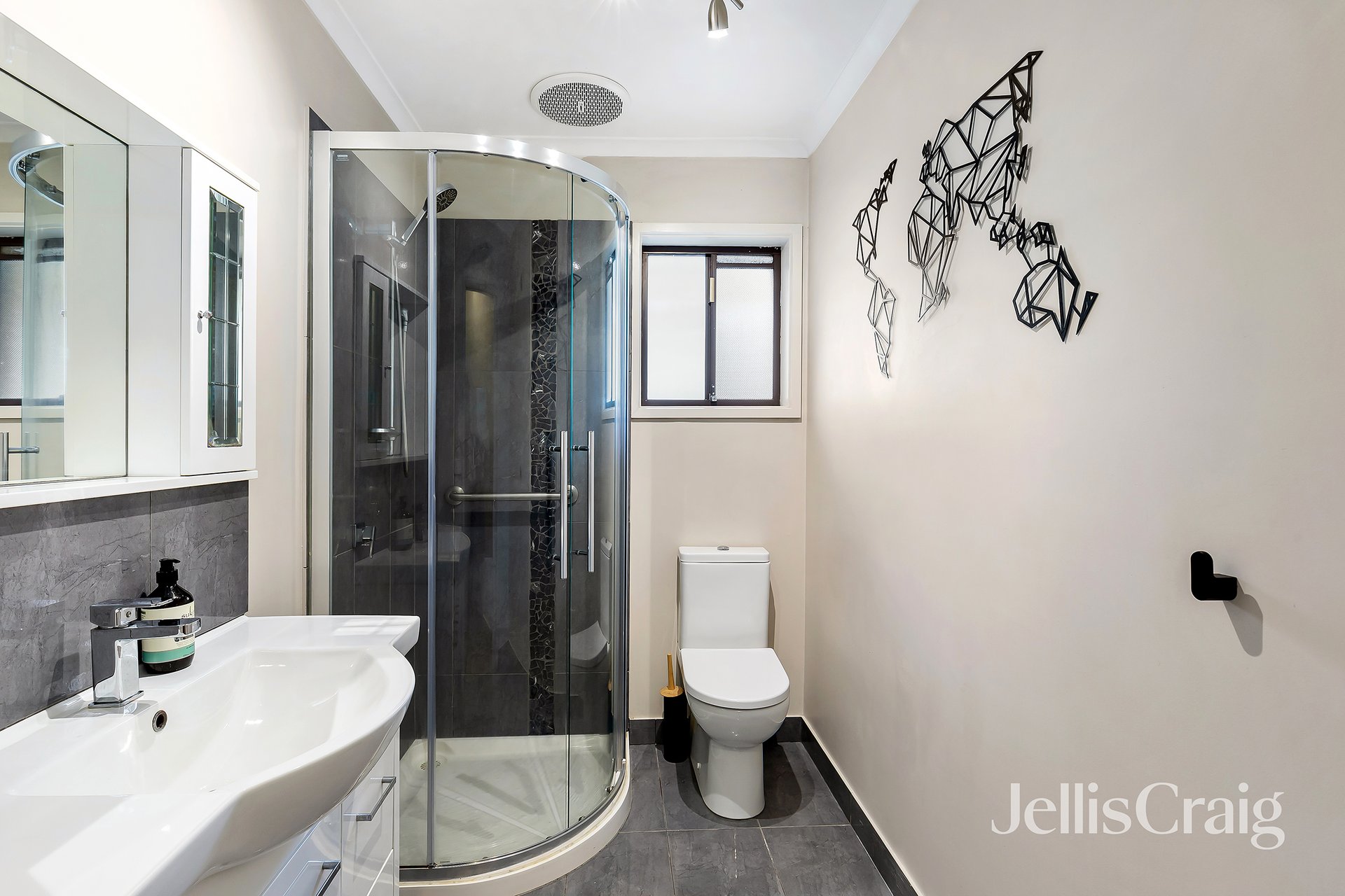1/14 Looker Road, Montmorency image 7