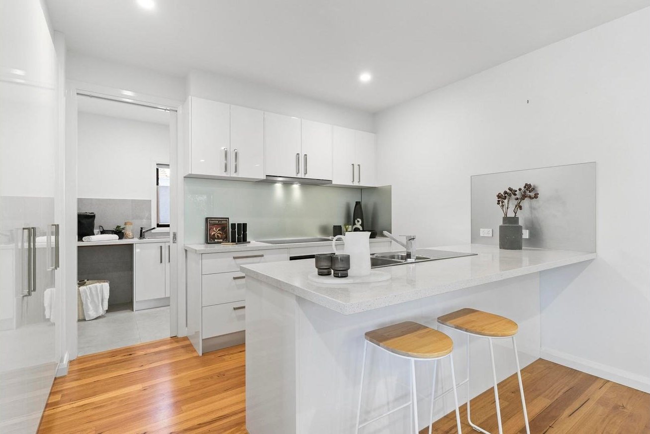 1/14 Lusher Road, Croydon image 4
