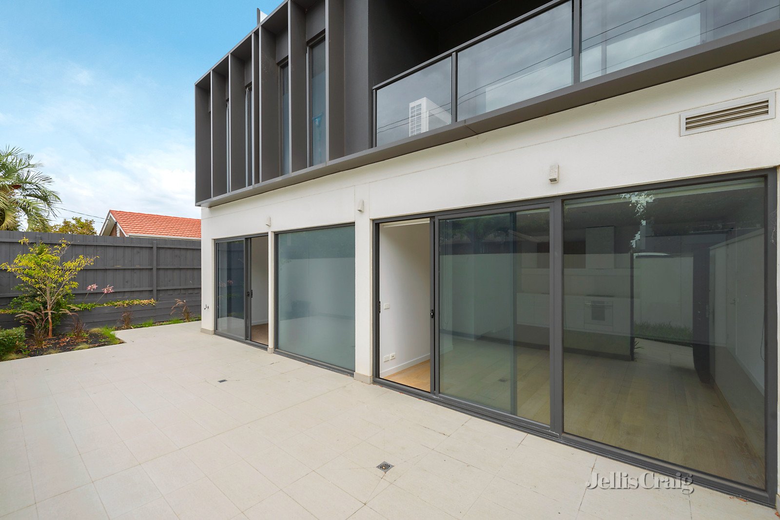 1/14 Maroona Road, Carnegie image 3