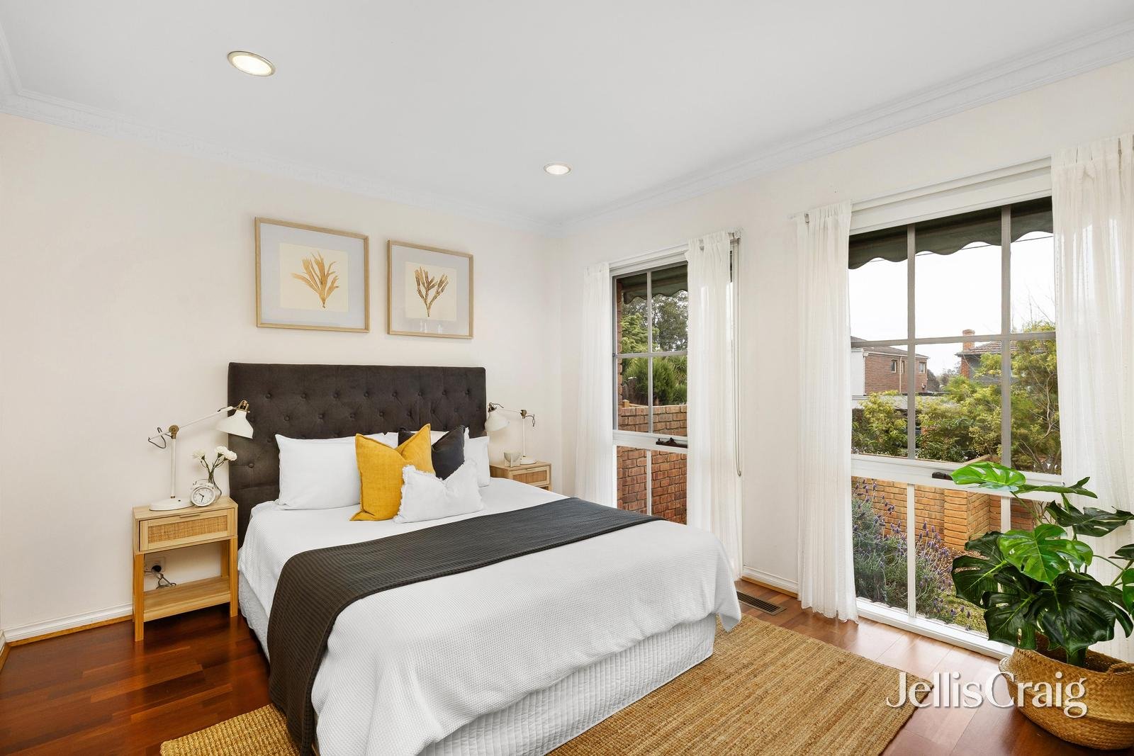 1/14 Oak Street, Surrey&nbsp;Hills image 5