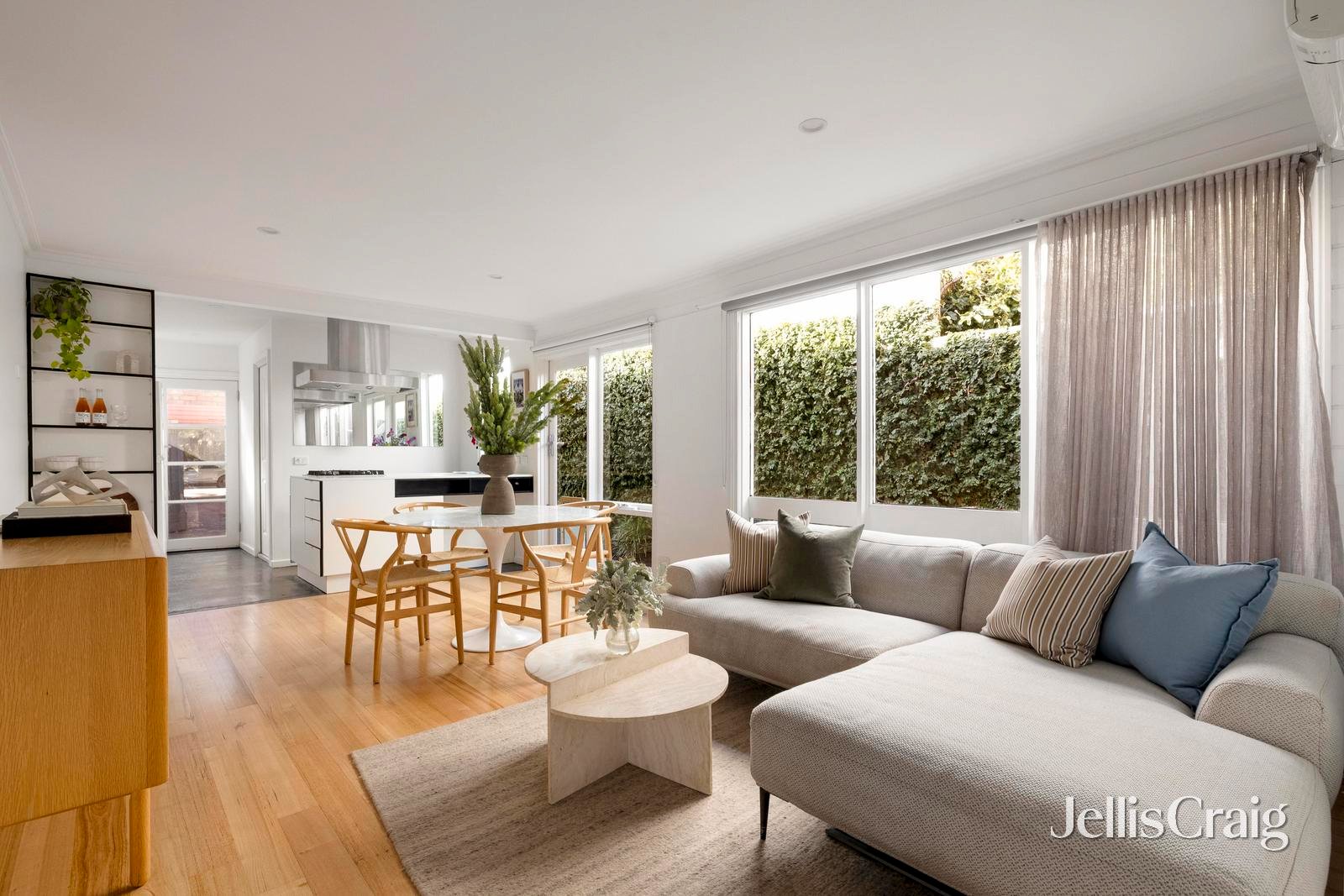 114 Palmerston Crescent, South&nbsp;Melbourne image 3