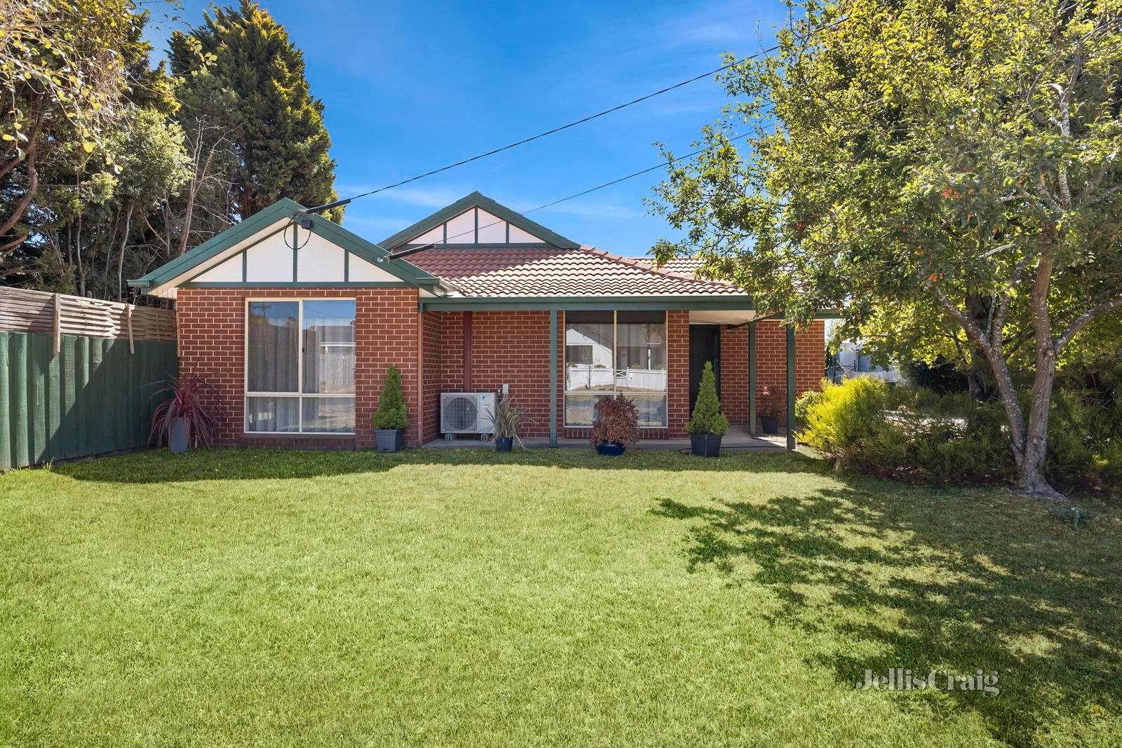 1/14 Park Street, Redan image 1