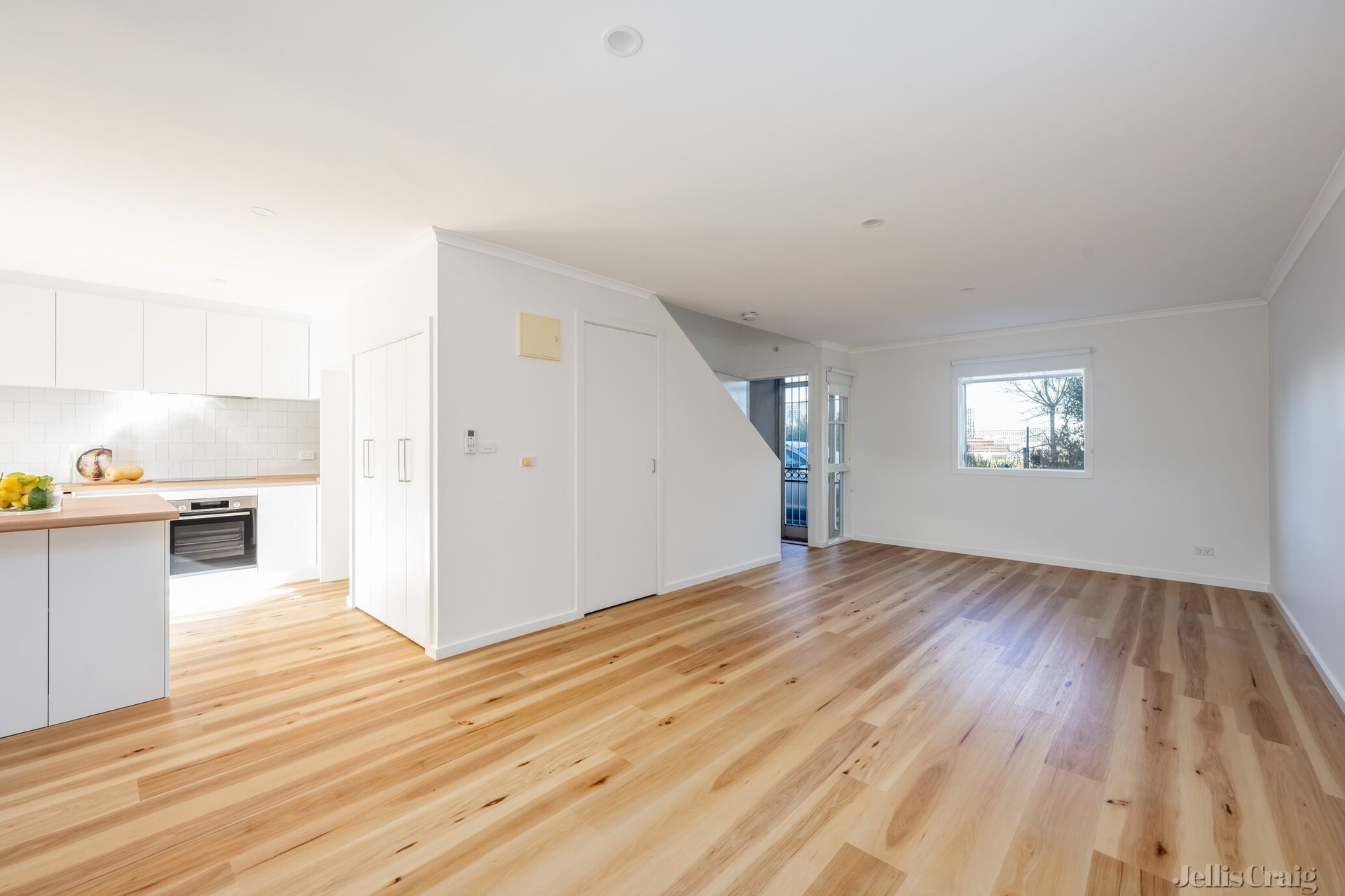 114 Railway Place, West Melbourne image 4