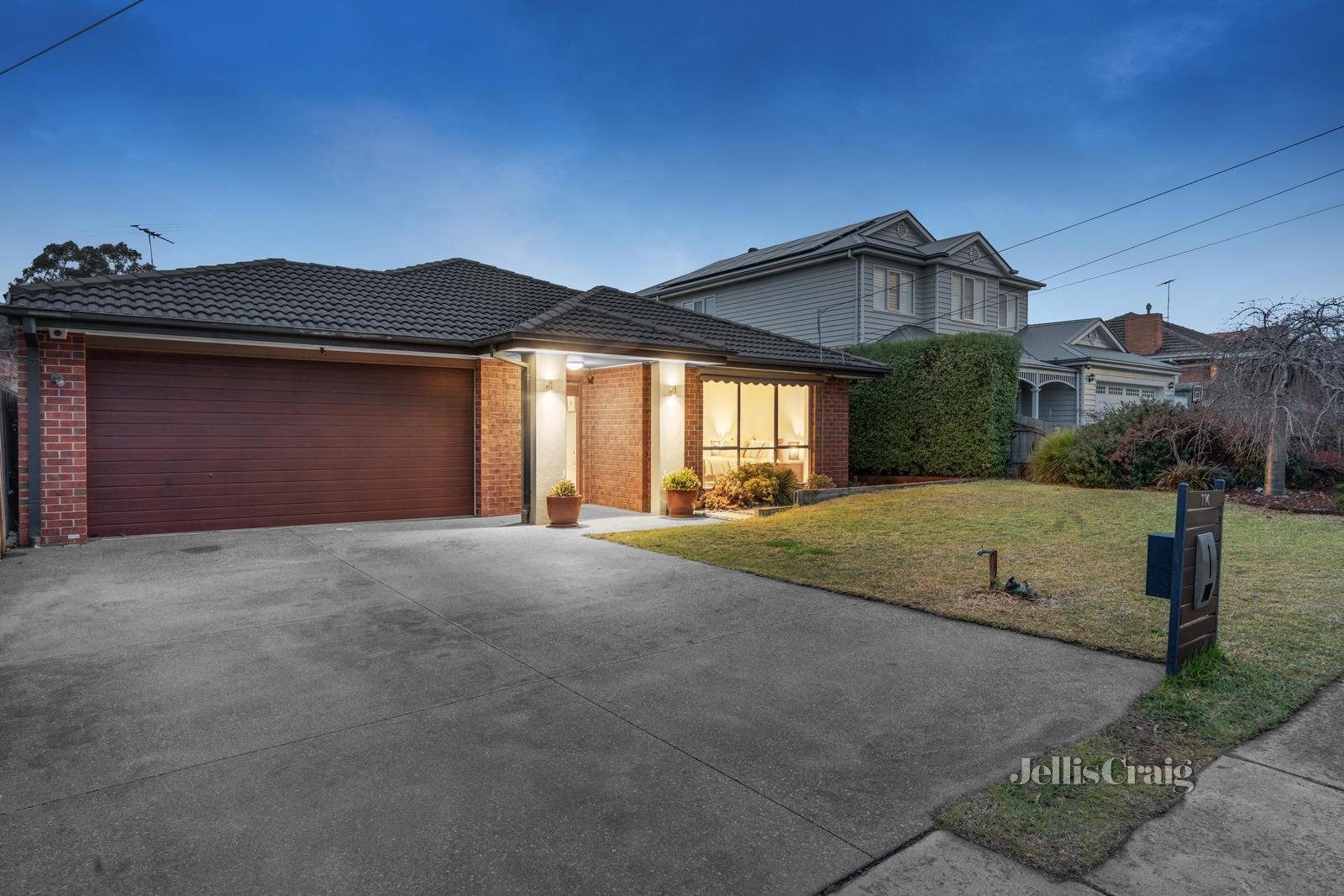 114 Shafer Road, Blackburn North image 1