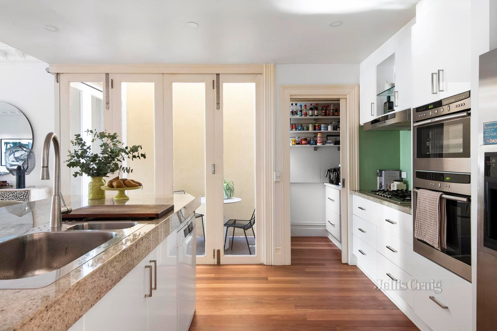 114 Stokes Street, Port Melbourne image 5