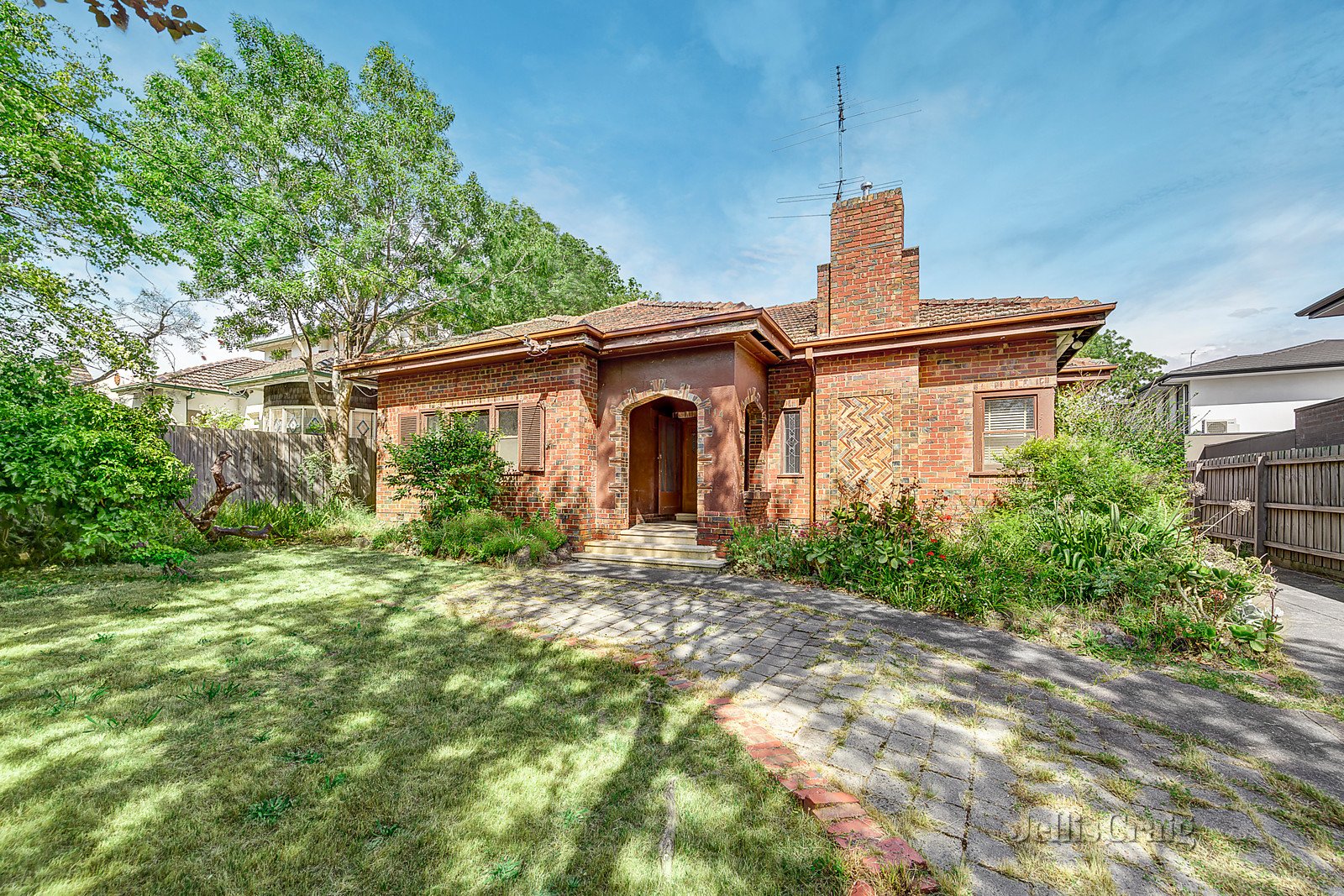 114 Summerhill Road, Glen Iris image 2