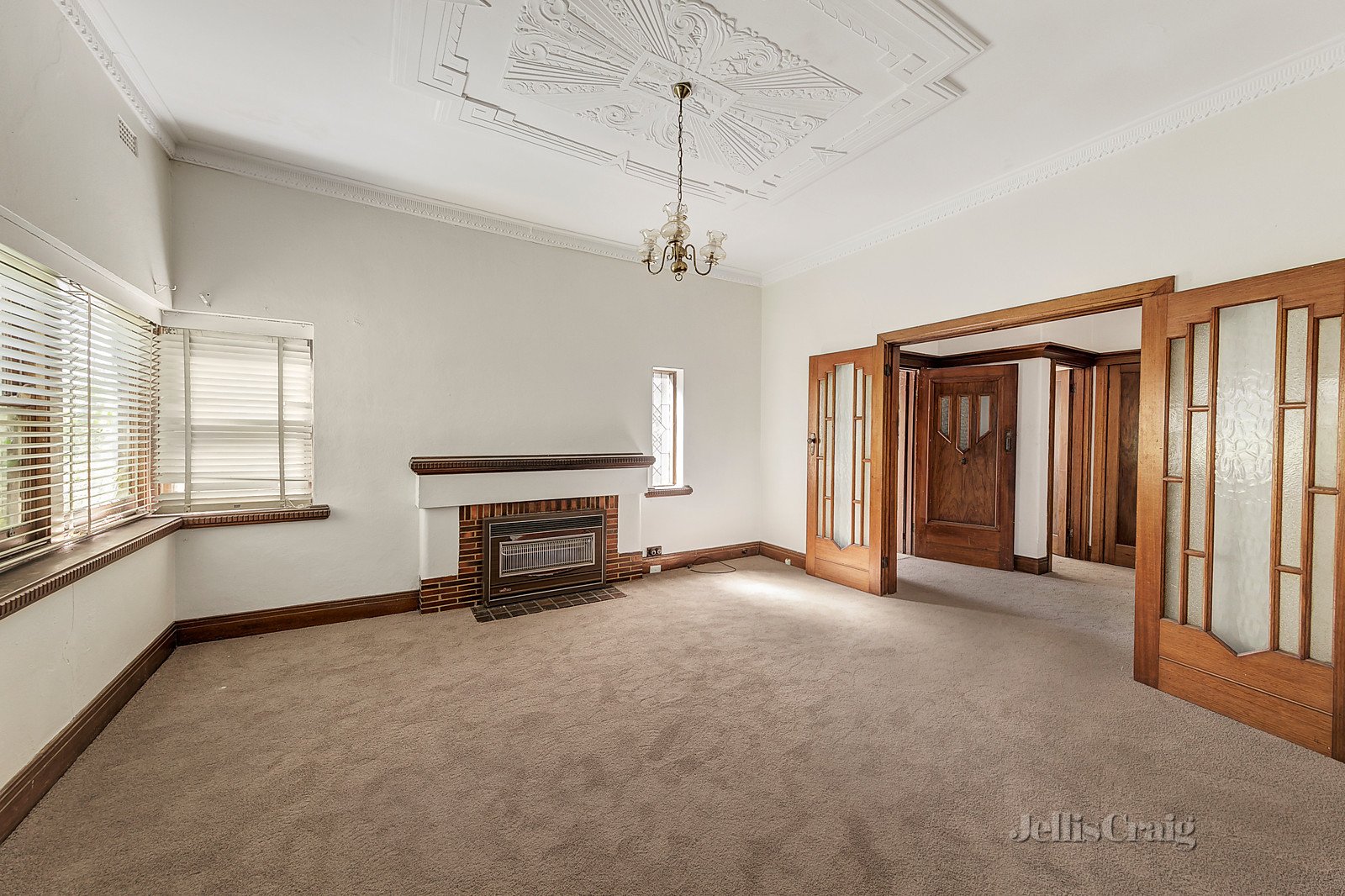 114 Summerhill Road, Glen Iris image 3