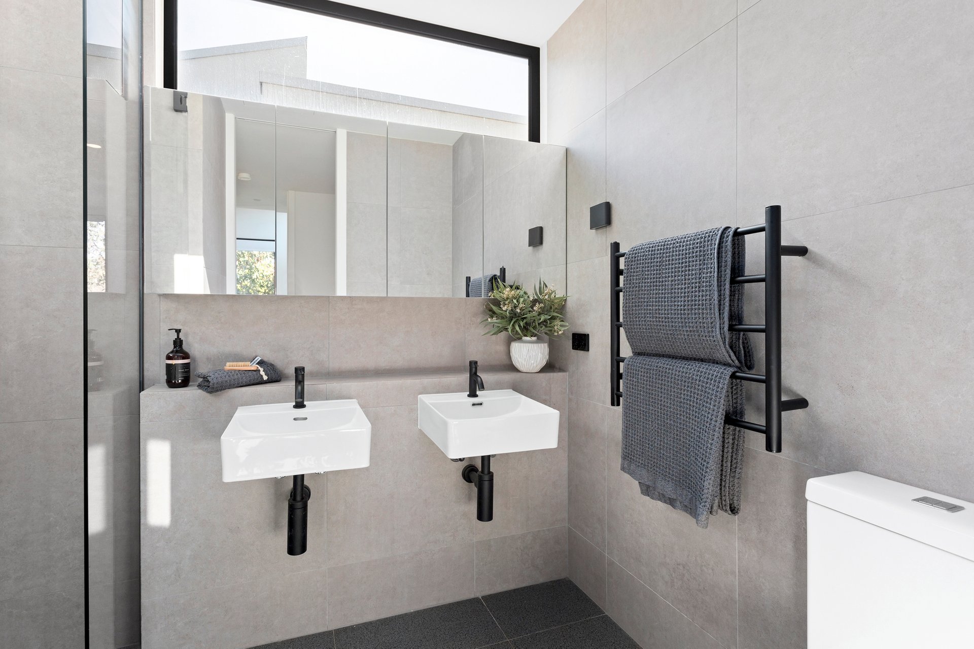 Property Gallery Thumbnail 13