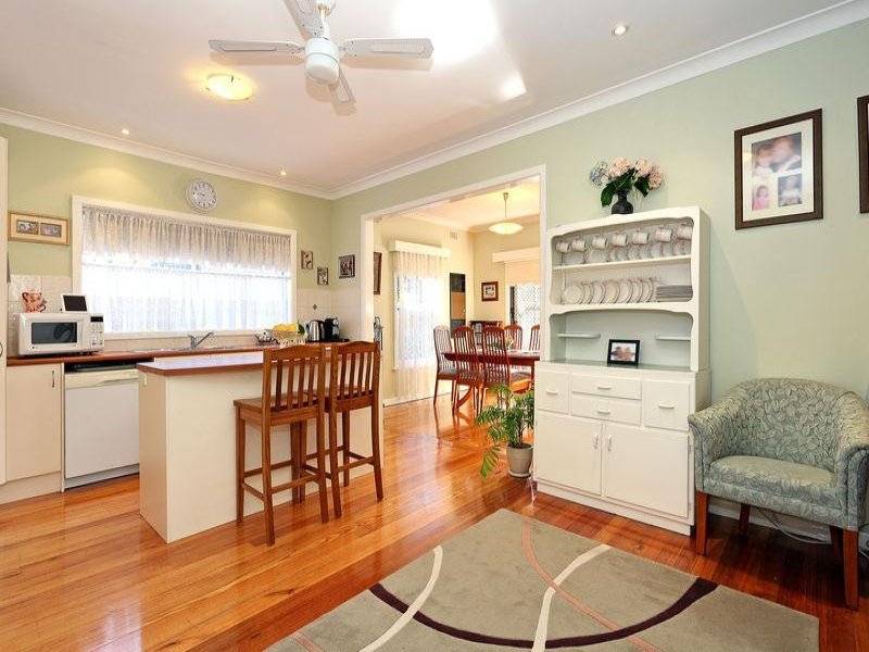 1/14 Thomas Street, Ringwood image 3