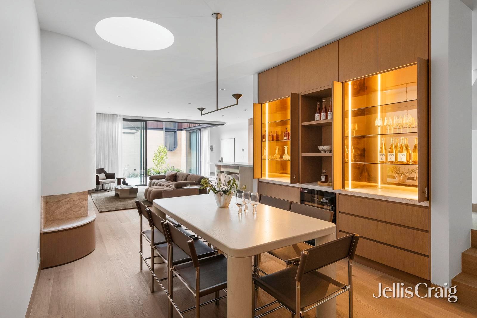 114 Victoria Avenue, Albert Park image 2