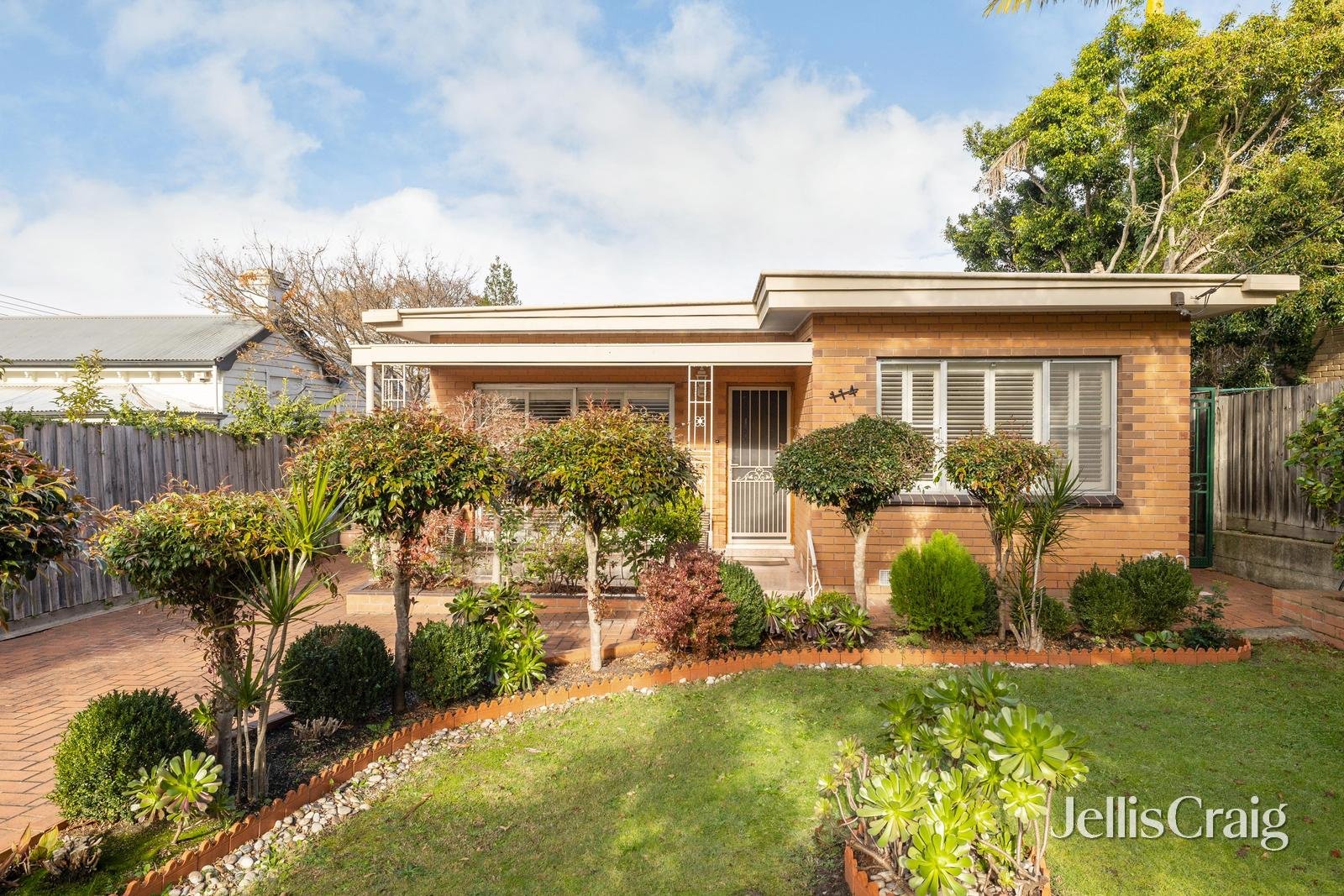 114 Wellington Street, Kew image 1