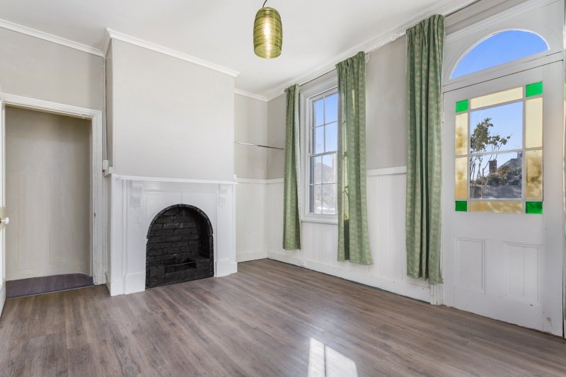 1/14 Welsh Street, Kyneton image 2