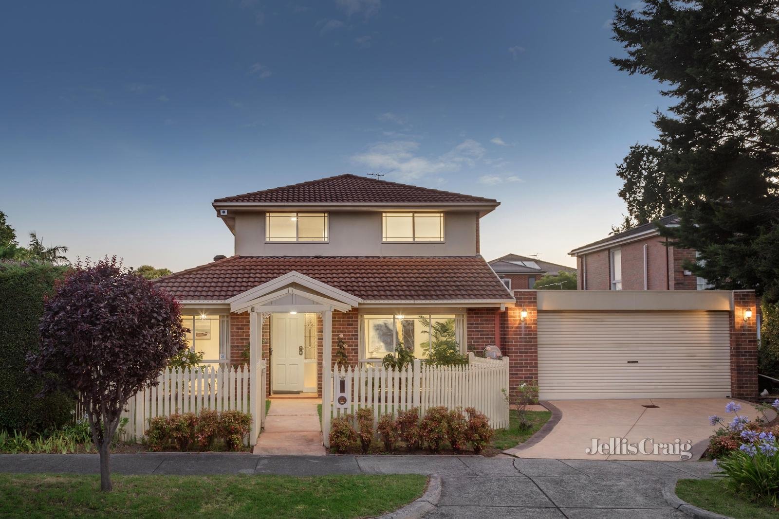 1/14 William Street, Mount Waverley image 1