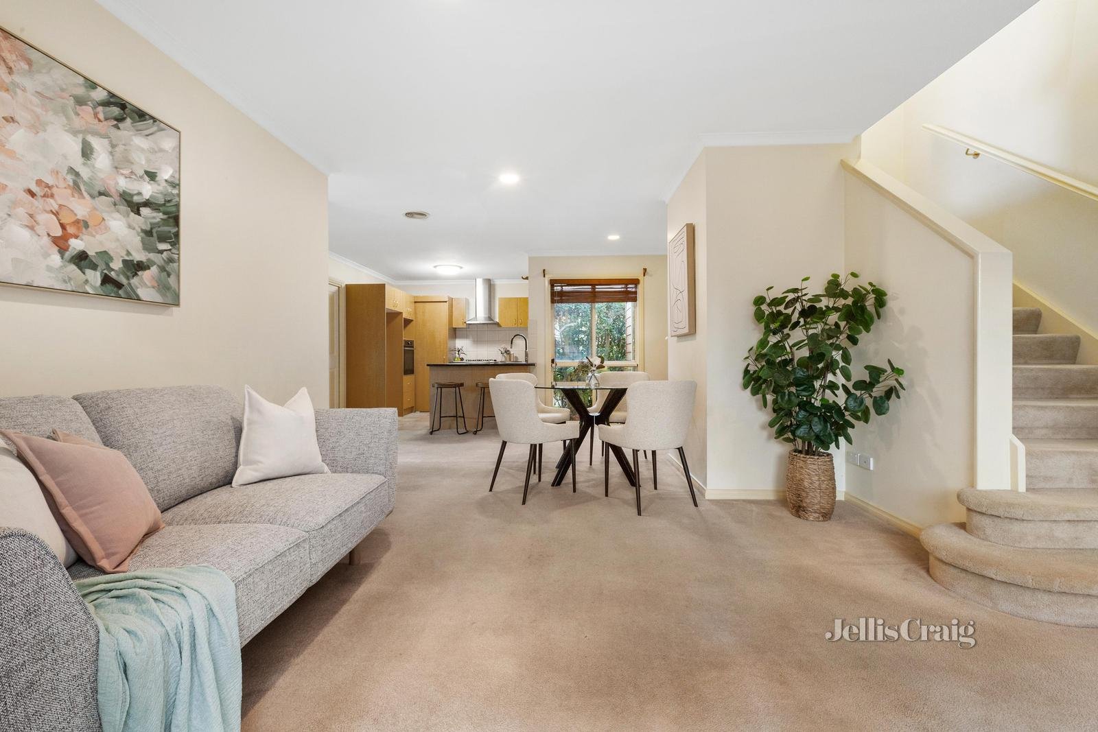 1/14 William Street, Mount Waverley image 3