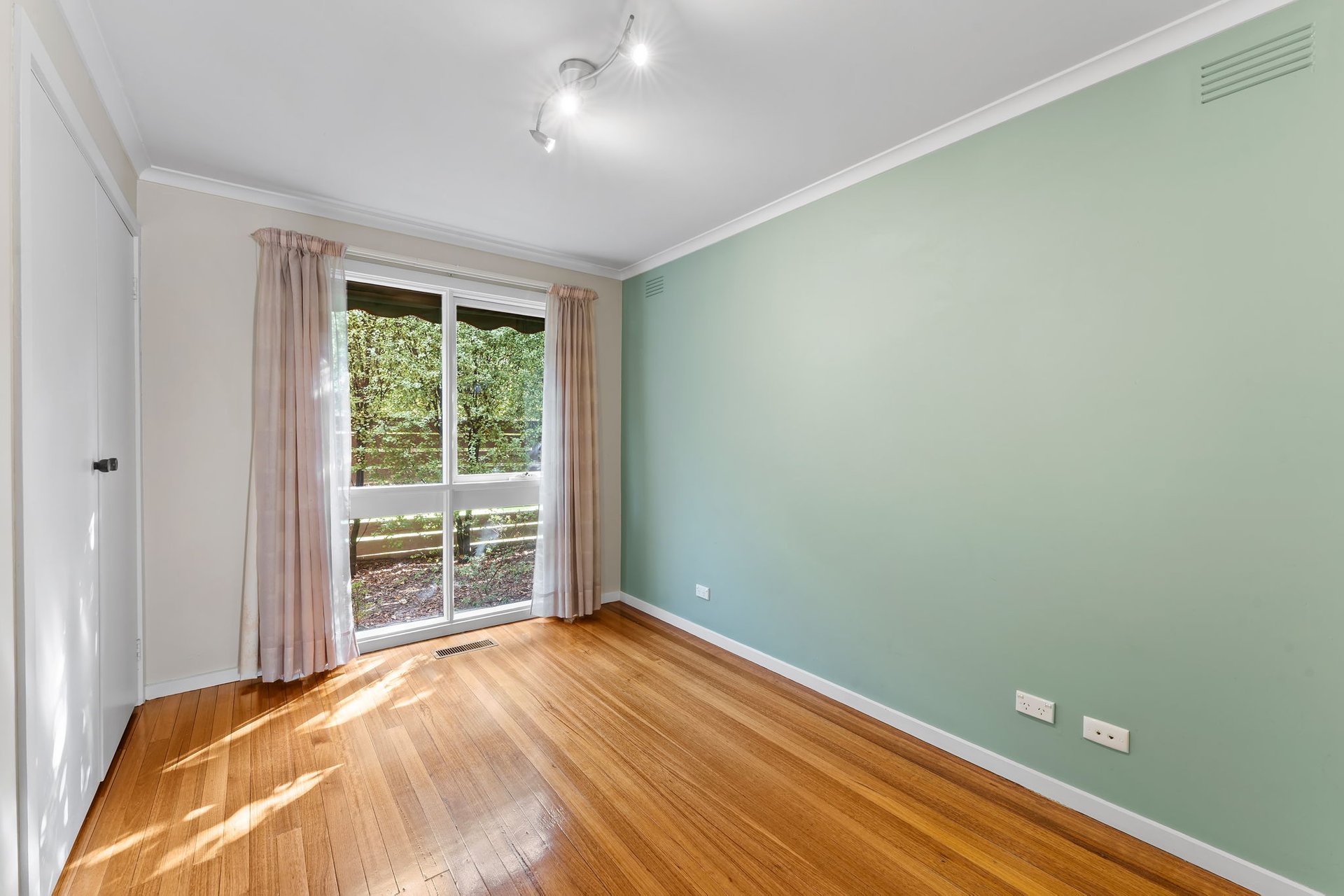 1/140 Cape Street, Heidelberg image 6