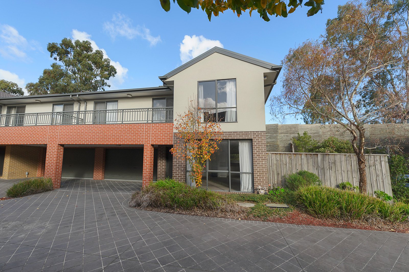 11/40 Highclere Avenue, Mount Waverley image 1