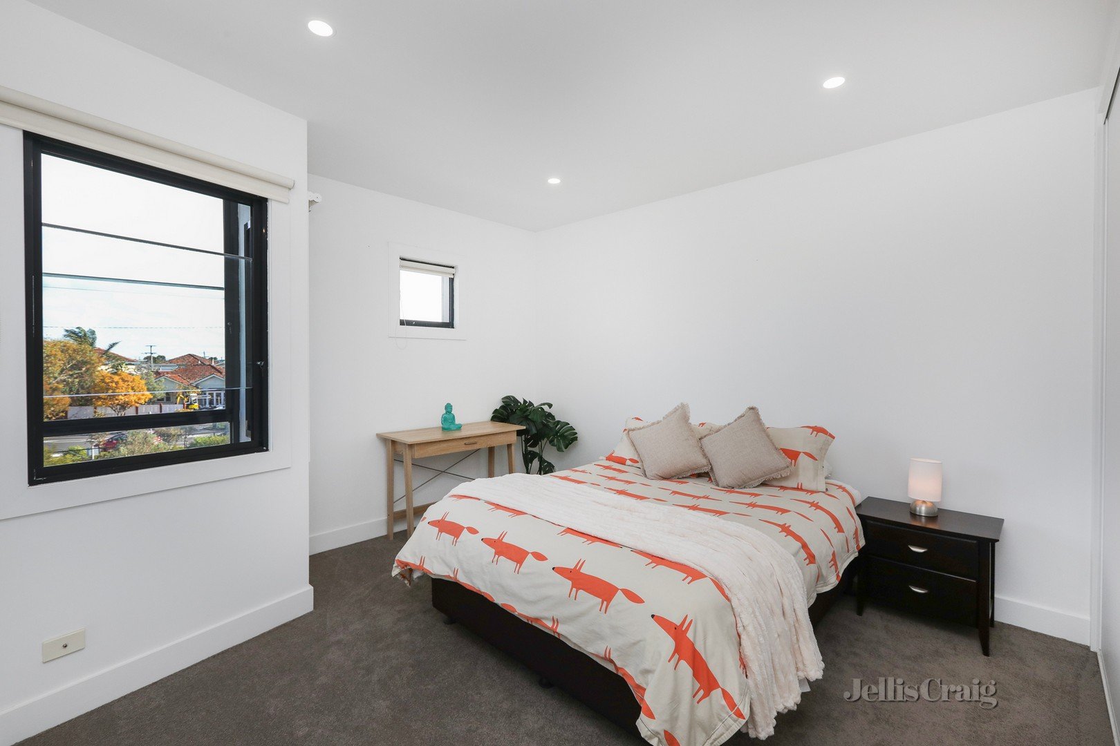 1/141 Railway Place, Williamstown image 8