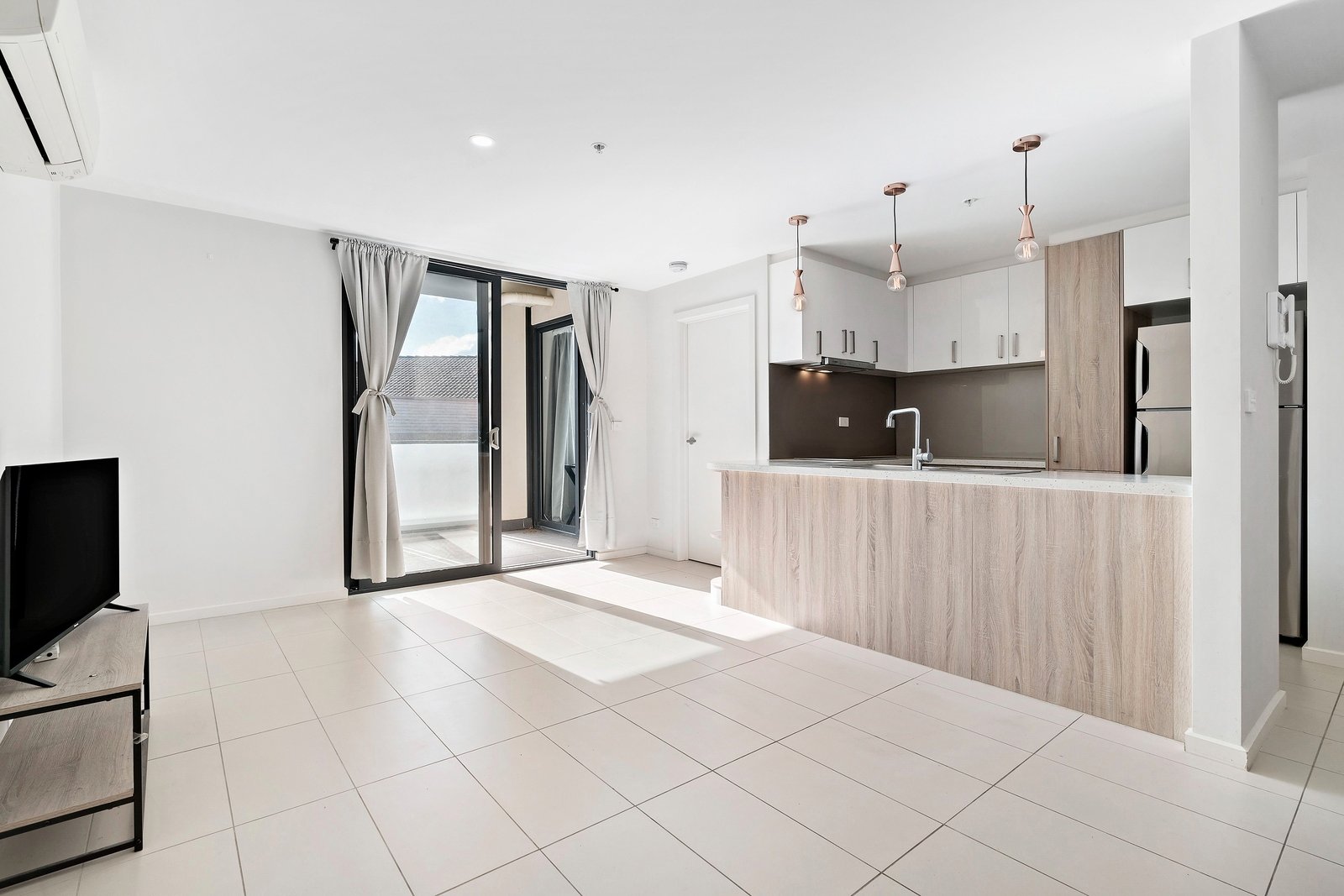 Property Gallery Thumbnail 2