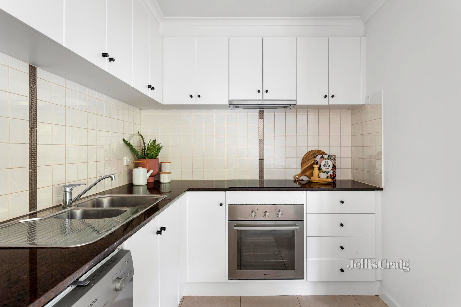 11/42-44 Clarendon Street, Thornbury image 1