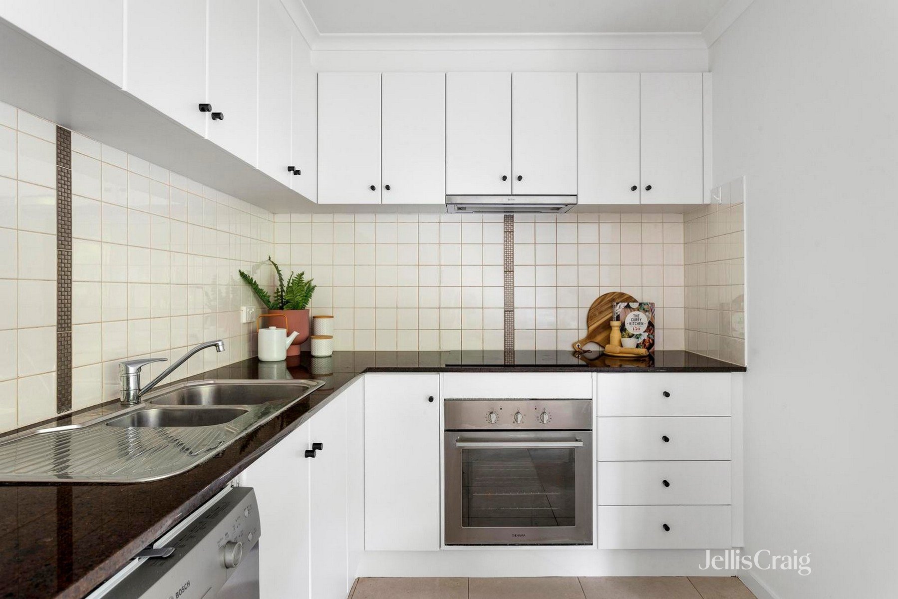 11/42-44 Clarendon Street, Thornbury image 2