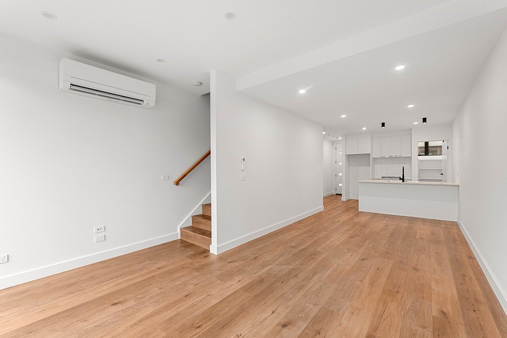 11/42-44 Crevelli Street, Reservoir image 2