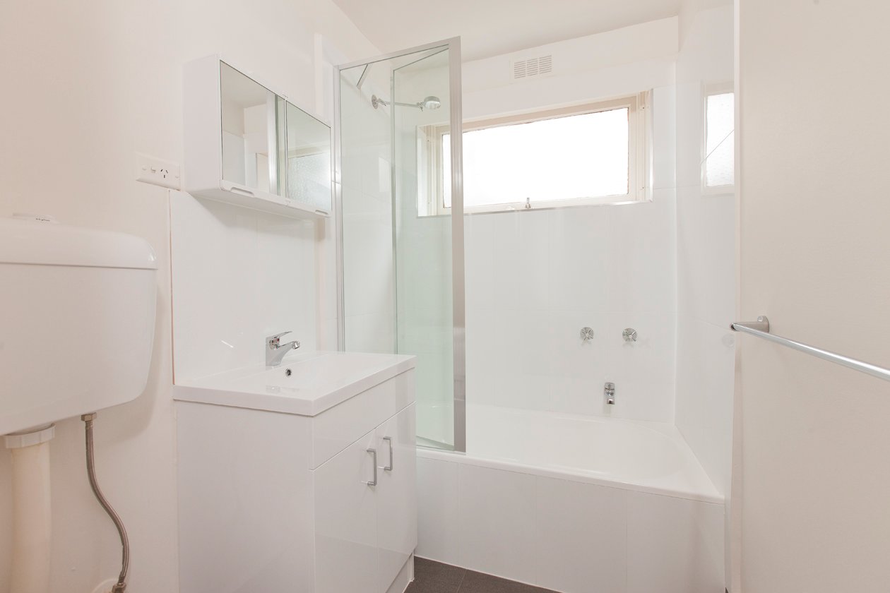 1 / 142 Alexandra Street ST KILDA EAST