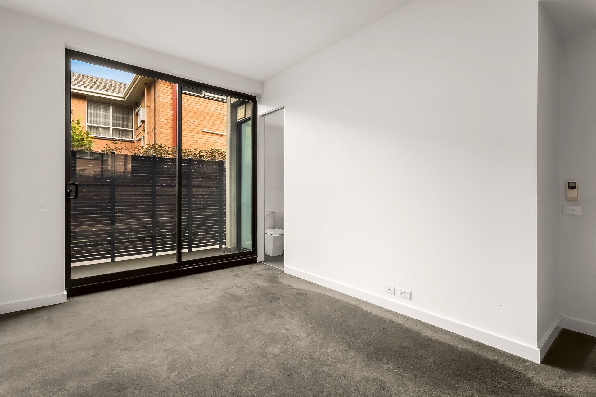 Property Gallery Thumbnail 4